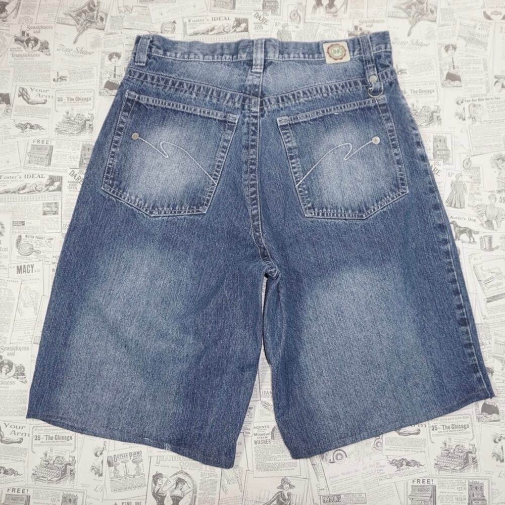 34 - Vintage / Y2K baggy wide leg faded 2000s hip hop jorts
